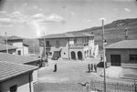 Scheda Ente di Colonizzazione del Latifondo Siciliano - Catania - Comune di Mineo - Borgo Lupo - Contrada Mongialino - L a trattoria vista dalla terrazza della canonica
