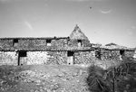 Scheda Ente di Colonizzazione - Catania - Azienda Bronte 23 APR. 1941 - Particolare agglomerato di abituri e pagliari di contadini