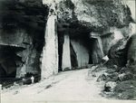 Scheda N. 19810 Siracusa - Contorni. Latomia del Paradiso o dei cordari. L'interno (Ed.ne Alinari)