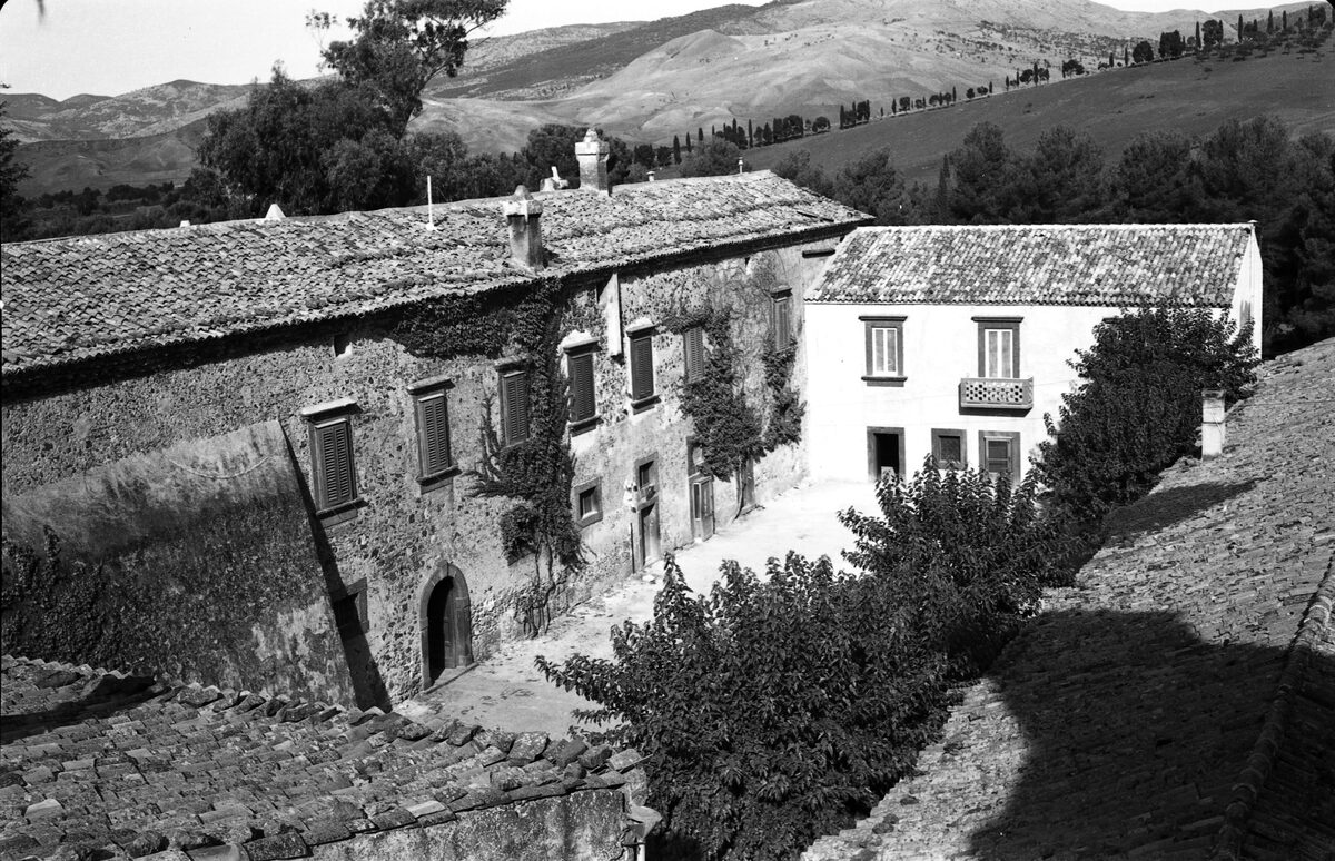 Nessun titolo