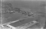 Scheda Cantieri navali di Palermo - Vista aerea - Navi petroliere alla fonda