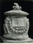 Scheda N. 33363 Siracusa - Museo Nazionale. Urna funeraria Romana (Ed.ne Alinari)
