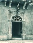 Scheda N. 33355 Siracusa - Casa Mezio. Il Portale (Ed.ne Alinari)